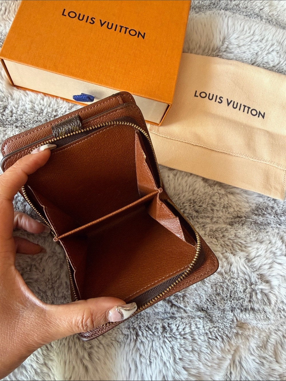 Louis Vuitton Monogram Compact Wallet - Picture 5 of 17
